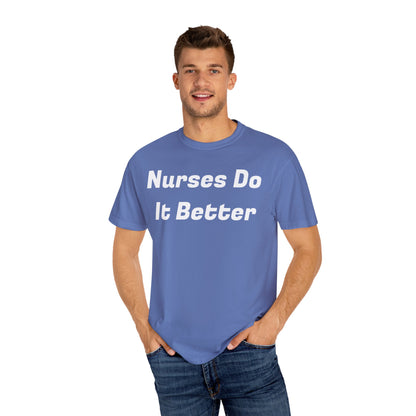 T-shirt unisex Gli infermieri lo fanno meglio 